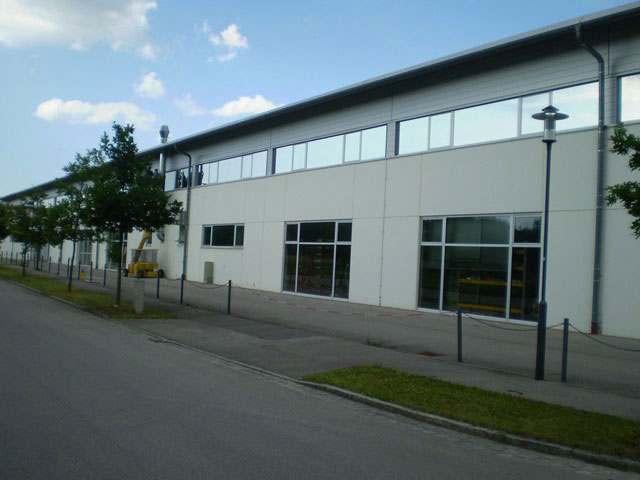 Folien auf Senkrechtverglasungen bei Oxyphen-Lottstetten