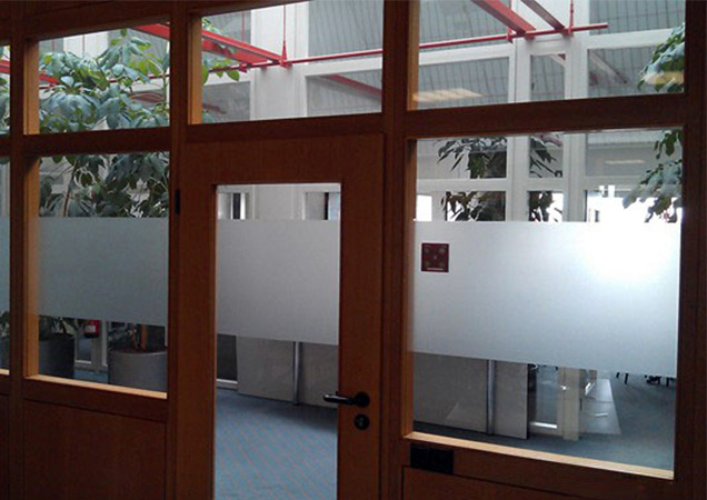 Hahn-Sichtschutzfolie im Büro Hahn-Sichtschutzfolie im Büro
