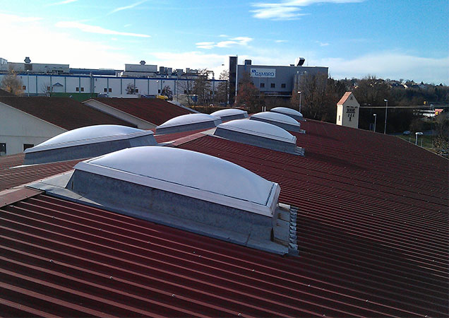 Hahn-Sonnenschutzlack auf Kunststoffverglasungen