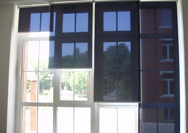 Hitzeschutzrollos von innen in Treppenform Hitzeschutzrollos von innen in Treppenform von Hahn Sonnenschutz