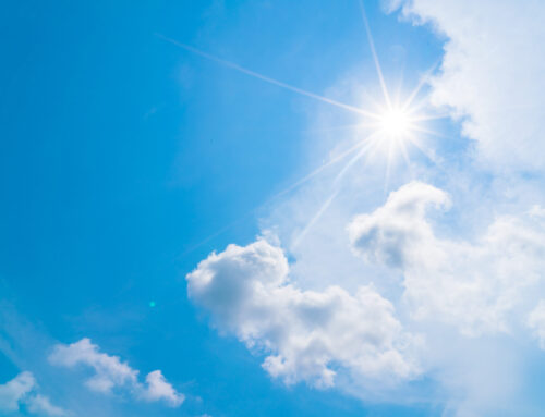 Lack als Sonnenschutz – die Lösung für Kunststoffverglasungen